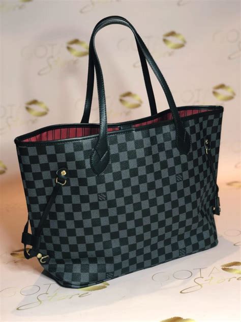 louis vuitton neverfull mm black price